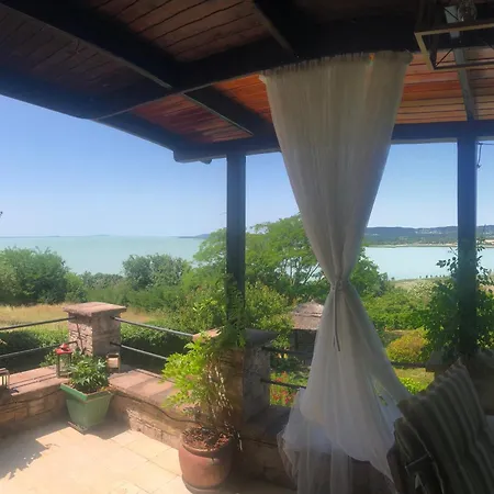 Sajkod-az Oeboel Csendje Apartament